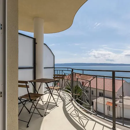 Apartment 9 *