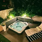 Luxury With Private Pool And Sauna Near Split , Sea View