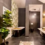 Luxury With Private Pool And Sauna Near Split , Sea View Apartment