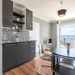 Apartment Luxury With Private Pool And Sauna Near Split , Sea View Podstrana