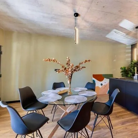 9 Apartment *